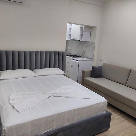 Sole Inn Vlore Exterior photo